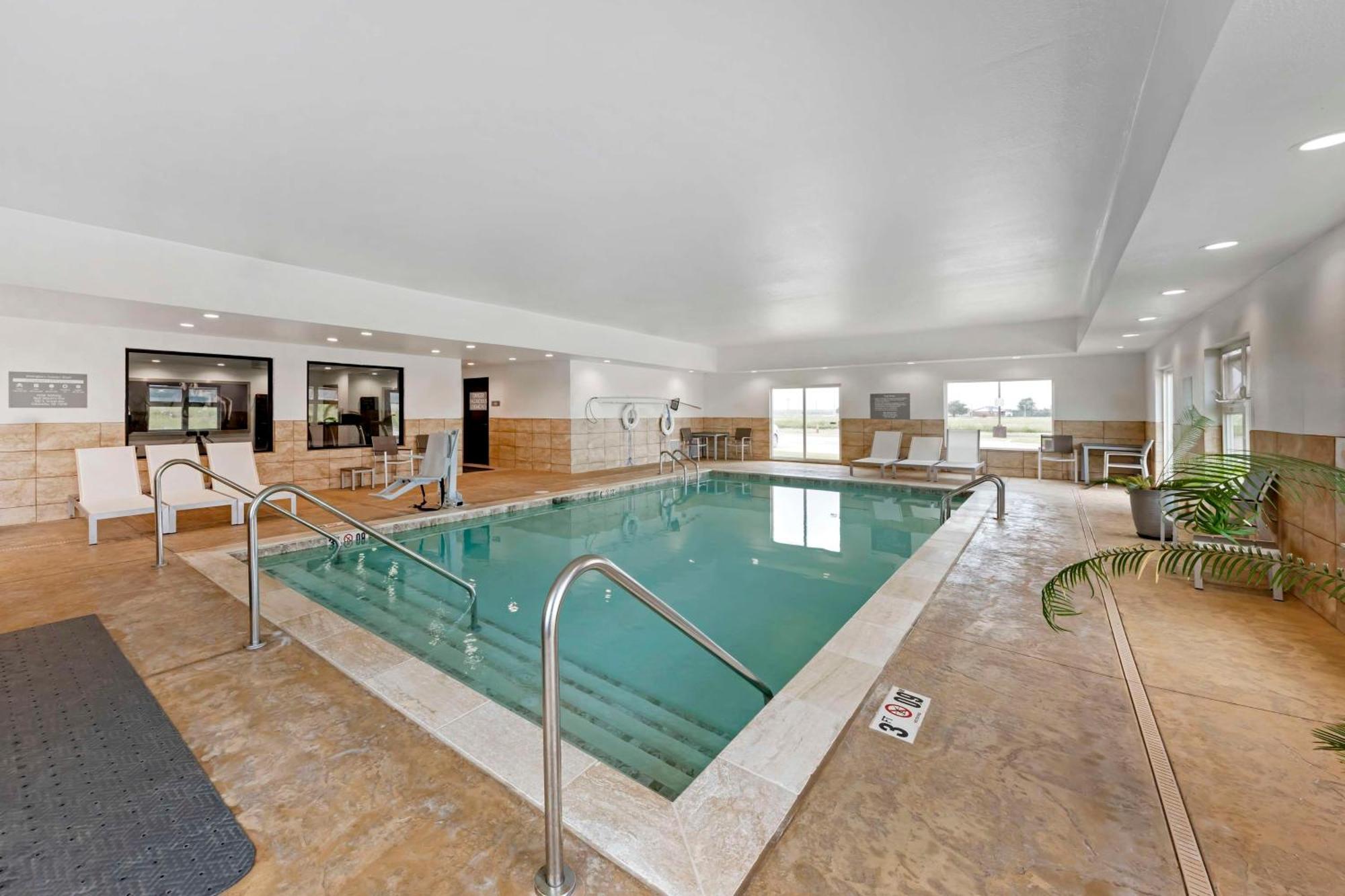 Best Western Plus Chickasha Inn Екстер'єр фото